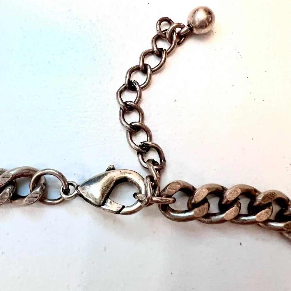 Lydell NYC plastron gold necklace with gems and rhinestones - Picture 7 of 8